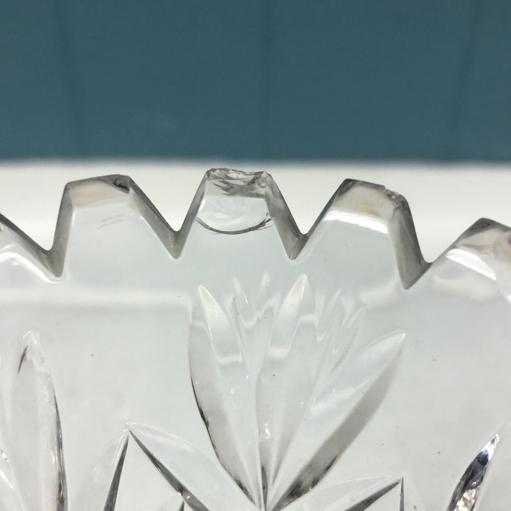 Vtg Footed Clear Glass Bud Vase Vintage Star of David Starburst Pinwheel 8”x3.5” - Picture 8 of 9